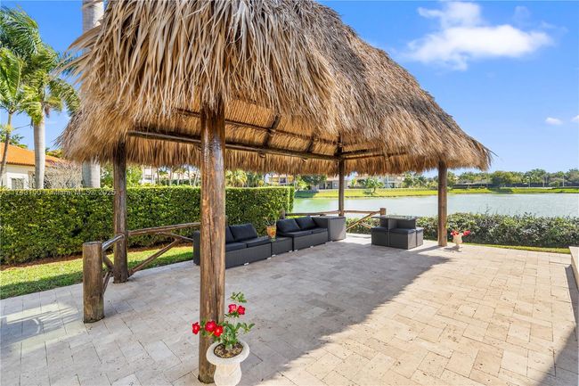 7770 Sw 188 Th Ter, House other with 5 bedrooms, 4 bathrooms and null parking in Cutler Bay FL | Image 8