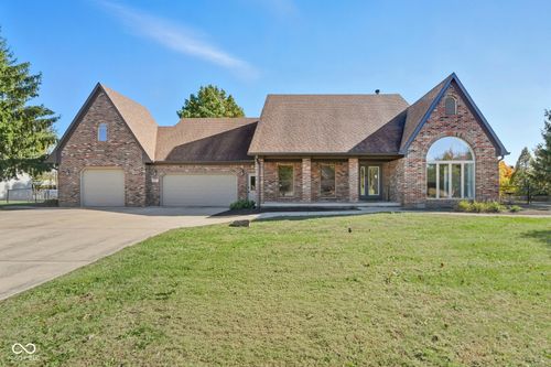 335 Concord Dr E, Danville, IN, 46122-2407 | Card Image