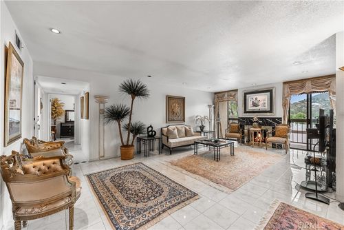 302-1745 Holly Dr, Glendale, CA, 91206-4144 | Card Image