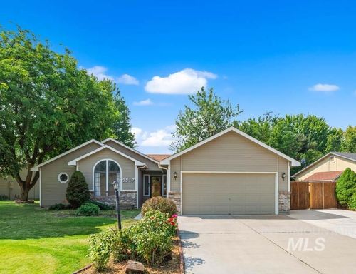 2317 W Rainfall St, Meridian, ID, 83646-3813 | Card Image