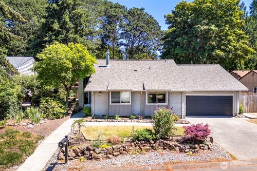 105 Lila St, Steilacoom, WA, 98388-1417 | Card Image