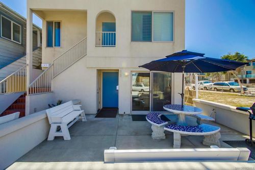 803 El Carmel Pl, San Diego, CA, 92109-7414 | Card Image