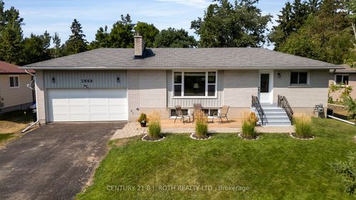 2068 Craig Rd, Innisfil, ON, L9S1T2 | Card Image