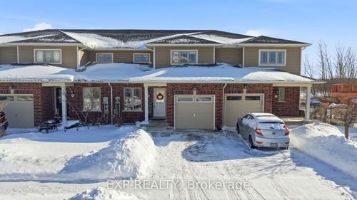 66 Oliver Lane, Saint Catharines, ON, L2P0E4 | Card Image