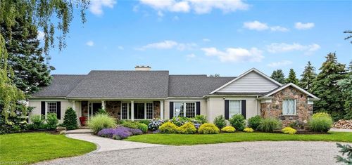 3162 Marina Blvd, Vineland Station, ON, L0R2E0 | Card Image