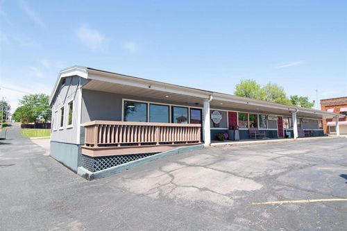 1050 Wachter Ave, PLAIN, WI, 53577-8517 | Card Image