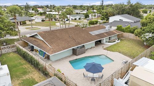 3612 S Lockwood Ridge Rd, SARASOTA, FL, 34239-7027 | Card Image
