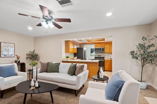 8233 Otero Ave Ne, Albuquerque, NM, 87109-4961 | Card Image