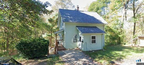 44 Maplewood St, Waterbury, CT, 06708-1004 | Card Image