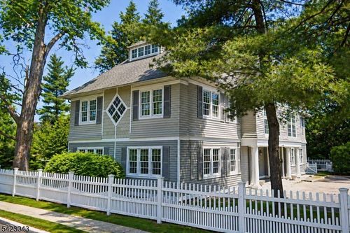 264 South St, Morristown, NJ, 07960-6078 | Card Image