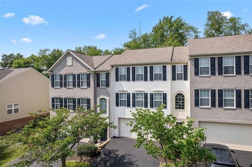 121 Bellefield Ct, Gibsonia, PA, 15044-9177 | Card Image