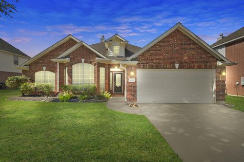 2412 Hidden Creek Dr, Pearland, TX, 77581-4646 | Card Image