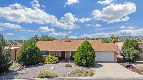 6423 Vooscane Ave, Cochiti Lake, NM, 87083-6001 | Card Image