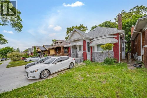 494 Rankin Ave, Windsor, ON, N9B2R7 | Card Image