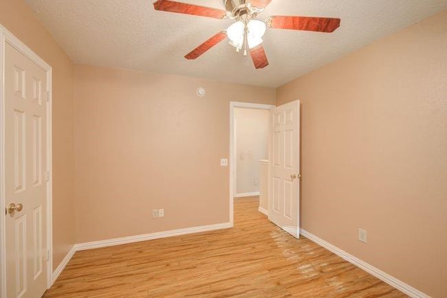 2917 Veva Dr, House other with 4 bedrooms, 3 bathrooms and 2 parking in Pearland TX | Image 27