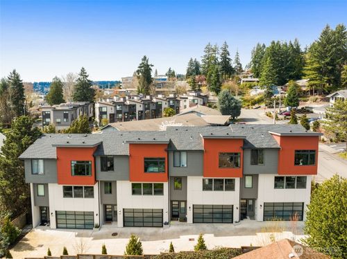 unit-103-6525 Ne 182nd St, Kenmore, WA, 98028-5043 | Card Image