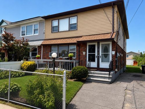 14214 222nd St, Laurelton, NY, 11413-3135 | Card Image