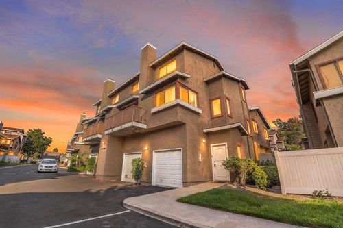 d-584 Portsmouth Dr, Chula Vista, CA, 91911-7606 | Card Image