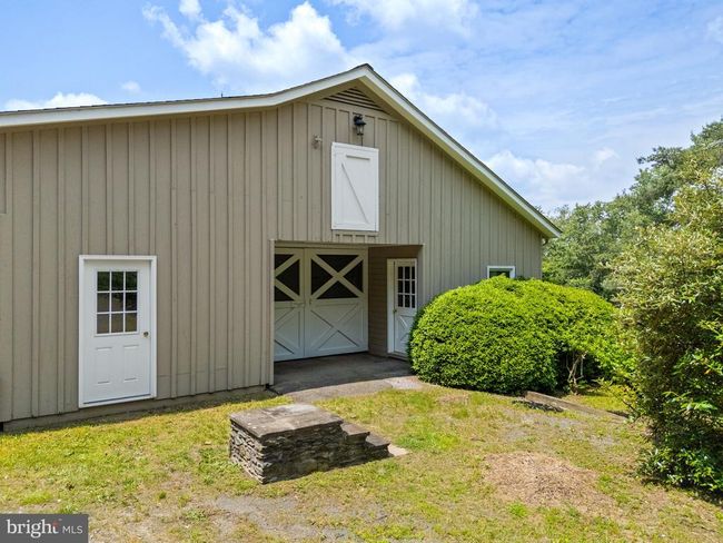 6452 Old Goose Creek Rd, House other with 3 bedrooms, 5 bathrooms and null parking in MIDDLEBURG VA | Image 48