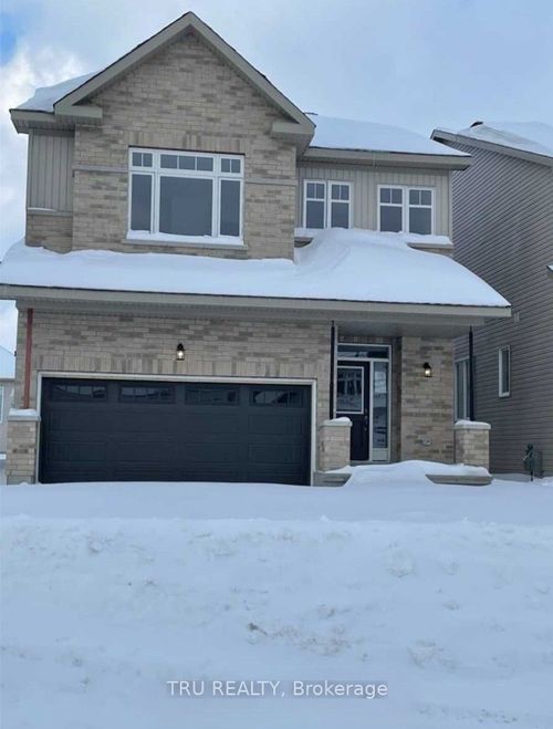 81 Dunlop Rd, Carleton Place, ON, K7C0R8 | Card Image