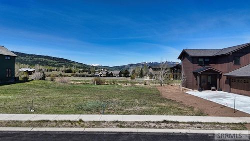 106 Moulton Ln, Victor, ID, 83455-4909 | Card Image