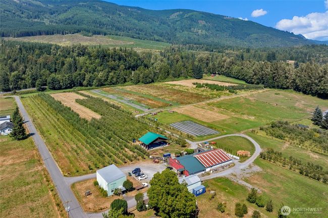 8233 Sims Rd, Home with 3 bedrooms, 2 bathrooms and null parking in Sedro Woolley WA | Image 9
