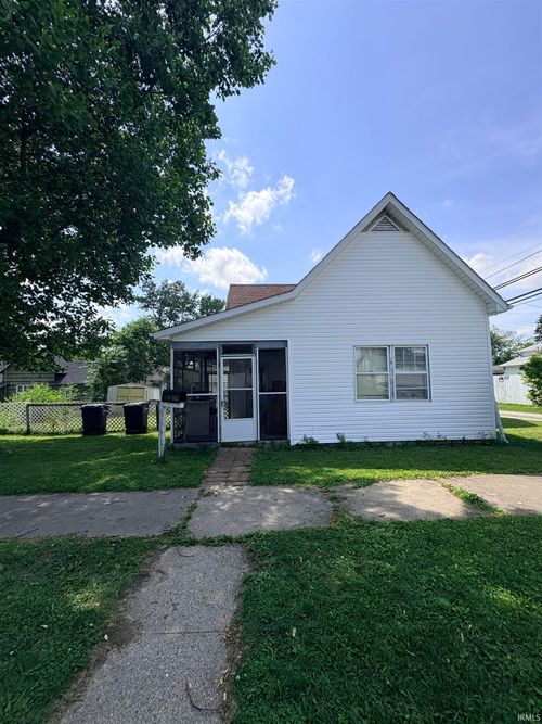 214 S 10th St, Elwood, IN, 46036-1922 | Card Image