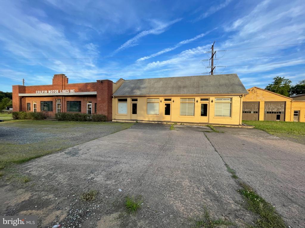 Commercial Sale in ORANGE 3