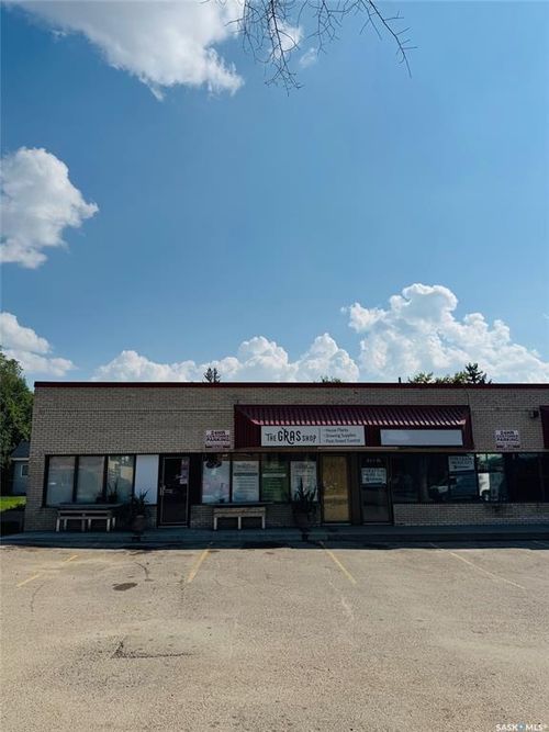 ij-511 33rd St W, Saskatoon, SK, S7L0V7 | Card Image