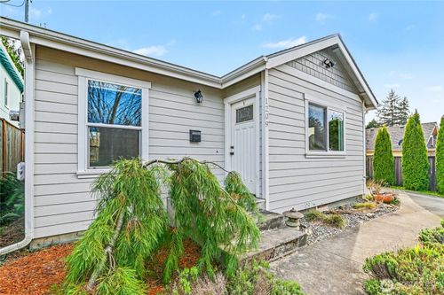 1209 9th Avenue Se, Olympia, WA, 98501 | Card Image