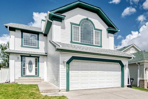 247 Covington Close Ne, Calgary, AB, T3K4L8 | Card Image