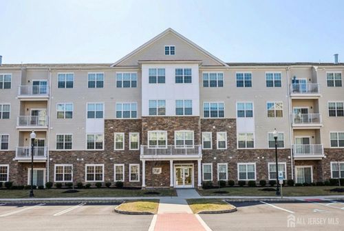 243 Lohan Dr, Piscataway, NJ, 08854 | Card Image