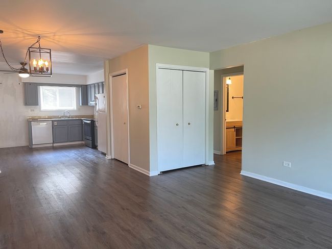APT-1A - 1208 Whispering Hills Ct, Condo with 2 bedrooms, 1 bathrooms and 2 parking in Naperville IL | Image 13