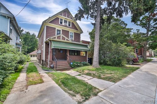 1811 Weston Ave, Niagara Falls, NY, 14305-3031 | Card Image