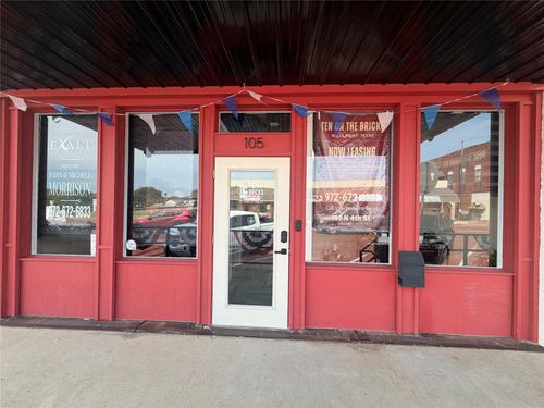 105 N 4th St, Wills Point, TX, 75169-2040 | Card Image