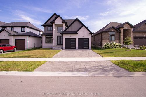 195 Boardwalk Way, Dorchester, ON, N0L1G2 | Card Image