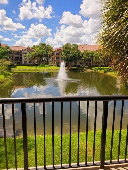 apt-202-9033 Wiles Rd, Coral Springs, FL, 33067-1813 | Card Image