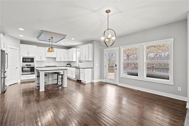 7295 Nw Forest Lakes Dr, House other with 5 bedrooms, 5 bathrooms and null parking in Parkville MO | Image 9
