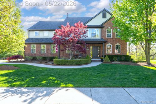 61036 Winterberry Dr, Washington Township, MI, 48094-1737 | Card Image