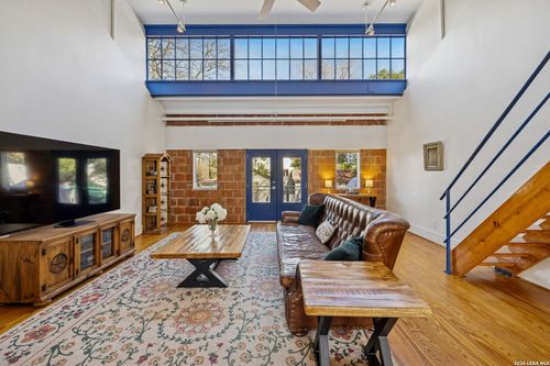 apt-2-212 Madison, San Antonio, TX, 78204-1331 | Card Image