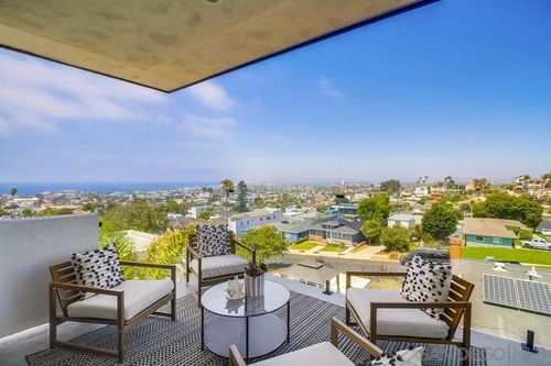 4607 Santa Cruz Ave, San Diego, CA, 92107-3744 | Card Image