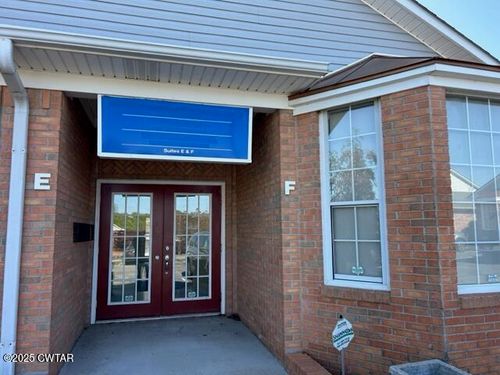 1365 Flowering Dogwood Ln, Dyersburg, TN, 38024-2884 | Card Image