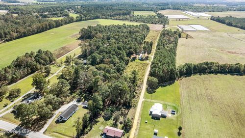 153 Mb Bennett Ln, Clinton, NC, 28328-8805 | Card Image