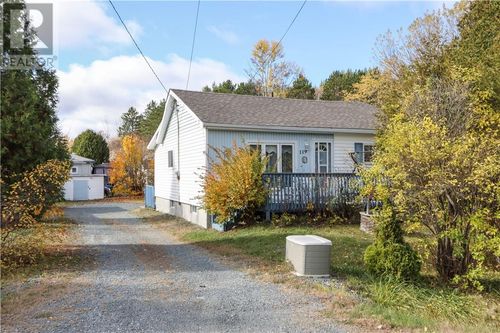 119 Laren St, Wahnapitae, ON, P0M3C0 | Card Image