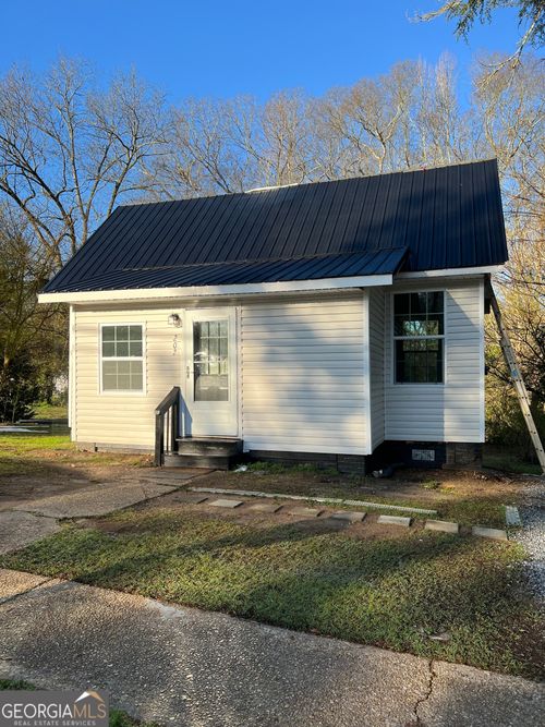 202 Granite St, Hogansville, GA, 30230-1318 | Card Image