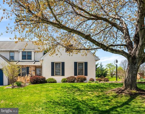 19 Meadowview Dr, ELVERSON, PA, 19520-9470 | Card Image