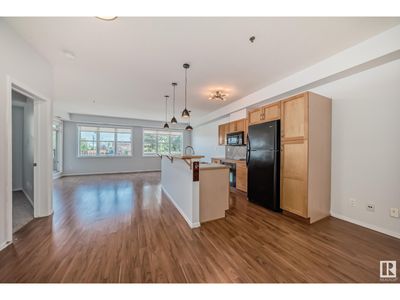 4835 104a St Nw, Condo with 2 bedrooms, 1 bathrooms and 1 parking in Edmonton AB | Image 2