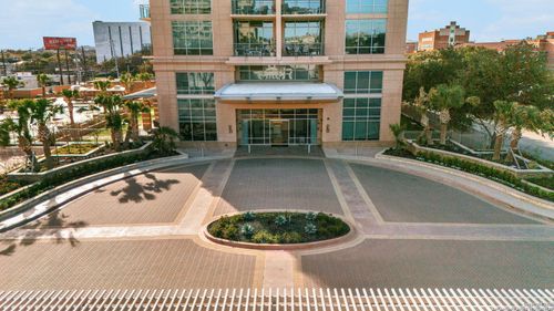 apt-1401-4242 Broadway, San Antonio, TX, 78209-6468 | Card Image