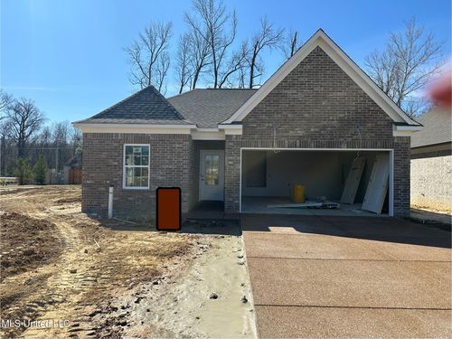 343 Country Garden Dr, Southaven, MS, 38671-1052 | Card Image