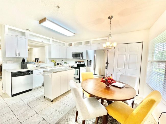 104 - 4574 Sw 48 Th Way, Condo with 3 bedrooms, 3 bathrooms and null parking in GAINESVILLE FL | Image 5